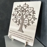 albero della vita con nomi in legno