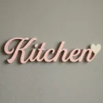 Scritta Kitchen in legno (verniciata a mano) - immagine 3